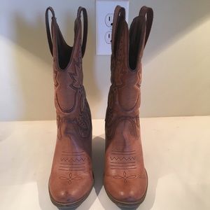 Mia Women’s Larue Western Heeled Boots